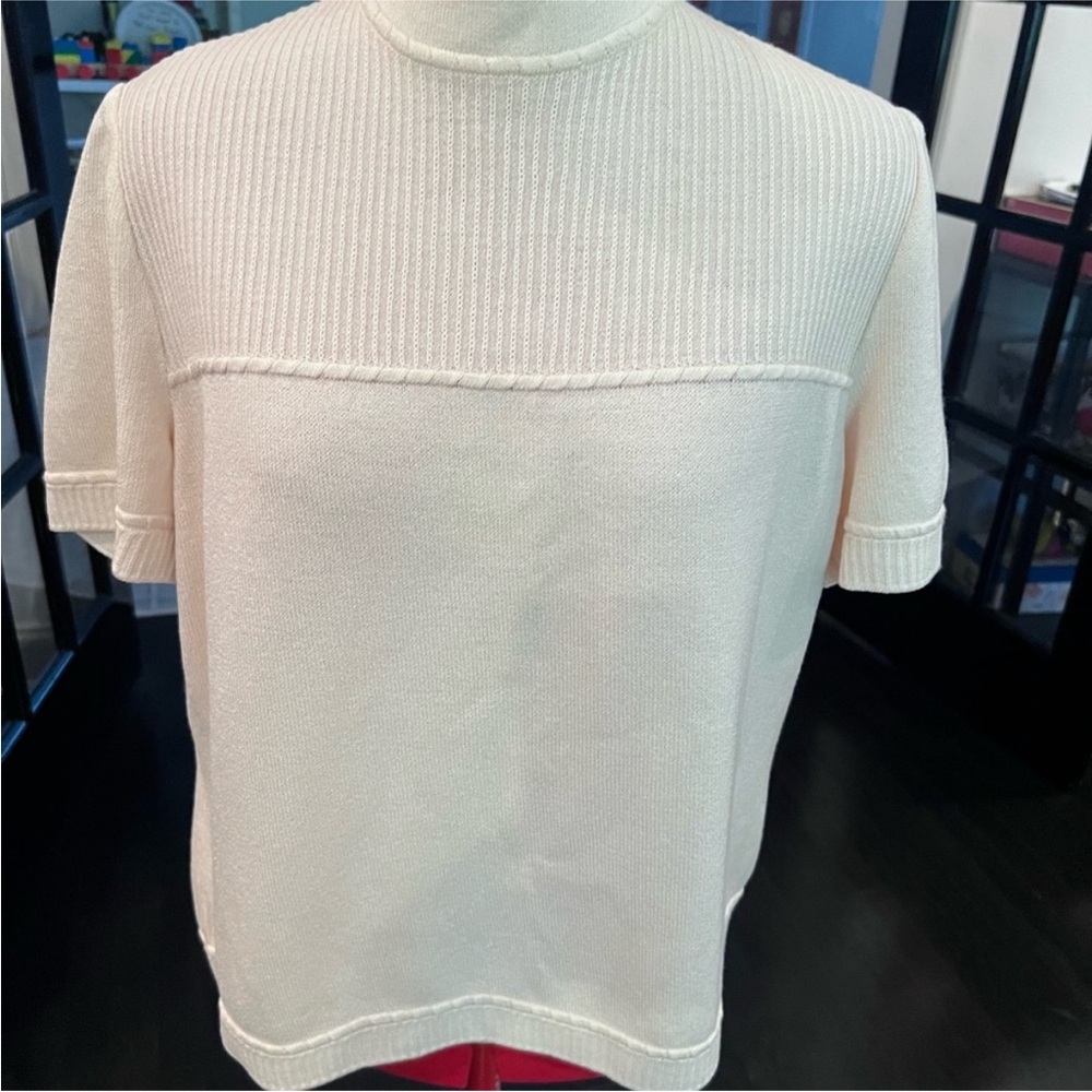 St. John Cream Short Sleeve Top size large